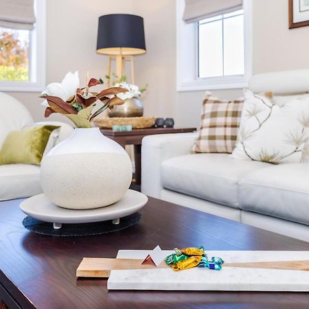 Sweet Magnolia 1 Or 2 Bedroom Suite St Kilda Cambridge With Complimentary Continental Breakfast 外观 照片