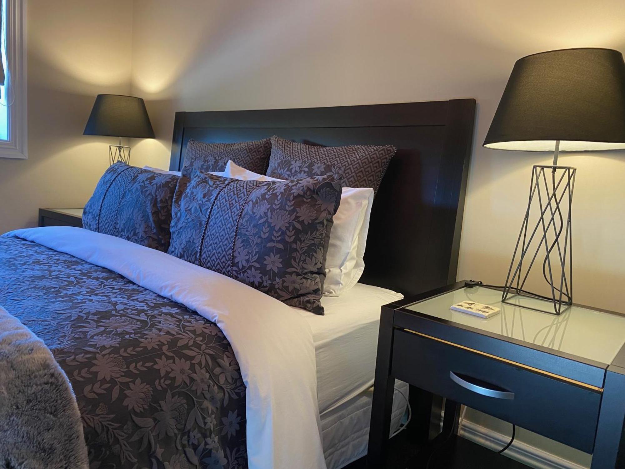 Sweet Magnolia 1 Or 2 Bedroom Suite St Kilda Cambridge With Complimentary Continental Breakfast 外观 照片